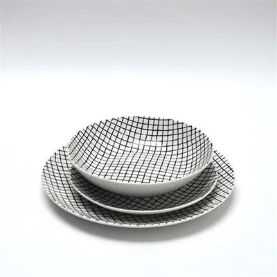 Grid Portselanist lauanõud